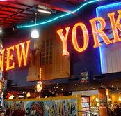 Manhattan Hotel - Tourism Gold Coast
