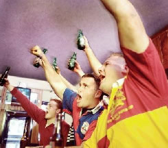 Hillside Hotel - Tourism Gold Coast 1