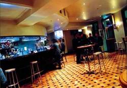 Harbour View Hotel - Tourism Gold Coast 1