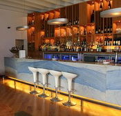 Pontoon Bar - Tourism Gold Coast
