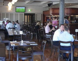 Hotel Orient - Tourism Gold Coast 3