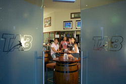 Gilhooleys Irish Pub & Restaurant - Albert Street - Tourism Gold Coast 3
