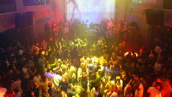 Revolver - Tourism Gold Coast 3