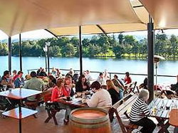 Regatta Bar - Log Cabin - Tourism Gold Coast 3