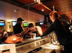 Modbury Plaza Hotel - Tourism Gold Coast 3