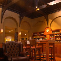 Elsternwick Hotel - Tourism Gold Coast 3