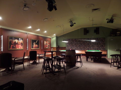 Castle Hill Tavern - Tourism Gold Coast 5