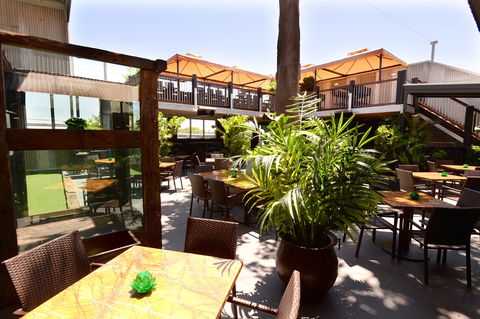 The Kent Town Hotel - Tourism Gold Coast 1