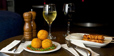 The Social Bar & Restaurant - Tourism Gold Coast 1