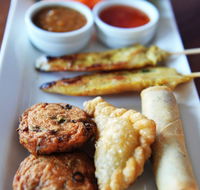 Mons Ban Sabai Thai Restaurant - Tourism Gold Coast