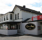 River Arms Hotel - Tourism Gold Coast