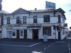 The Royal Oak - Tourism Gold Coast 0