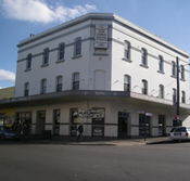 Royal Hotel - Tourism Gold Coast