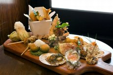 Riverview Hotel - Tourism Gold Coast 1