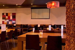 The Lounge Hotel - Tourism Gold Coast 2