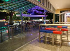 RQ's Tavern - Tourism Gold Coast 3