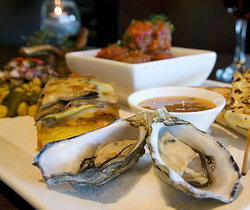 The Lounge Hotel - Tourism Gold Coast 3