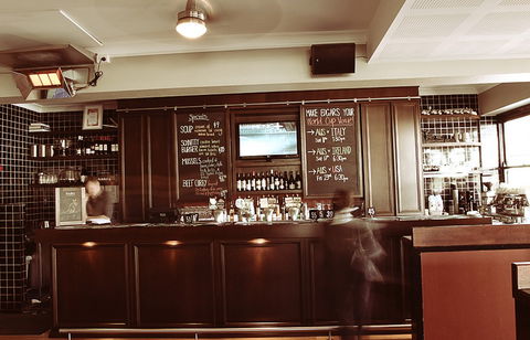 Edgar's Inn - Tourism Gold Coast 1