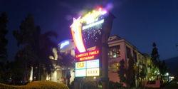 Brothers Leagues Club - Tourism Gold Coast 0
