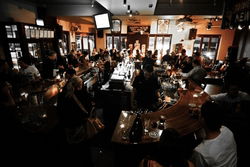 Town Hall Hotel - Tourism Gold Coast 1