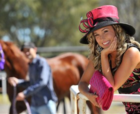 Alice Springs Turf Club - Tourism Gold Coast 4
