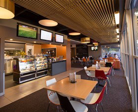 Canberra Tradesmen's Union Club - Tourism Gold Coast 0