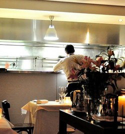 Bistro Lilly - Tourism Gold Coast 0