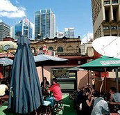 Hotel Sweeneys - Tourism Gold Coast
