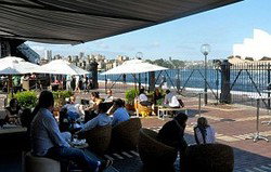 Stoneleigh Lounge - Tourism Gold Coast 1