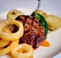 Grumpys Barefoot Bar Steak  Seafood Grill - Tourism Gold Coast
