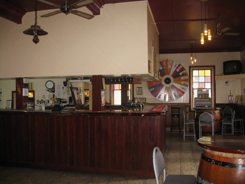 Erringhi Hotel - Tourism Gold Coast 3