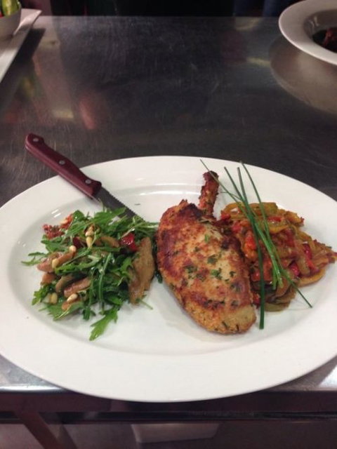 Edinburgh Hotel & Cellars - Tourism Gold Coast 0