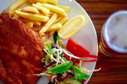 Tea Gardens Hotel–Motel - Tourism Gold Coast 2