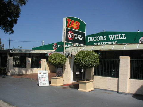 Jacobs Well Bayside Tavern - Tourism Gold Coast 0