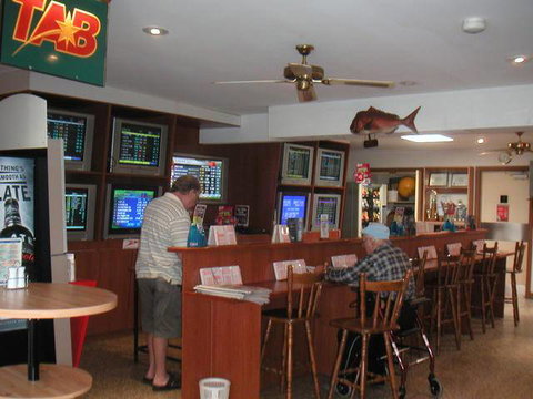 Jacobs Well Bayside Tavern - Tourism Gold Coast 2