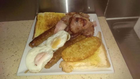 Glendon Street Cafe - Tourism Gold Coast 4