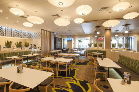 Brothers Leagues Club - Tourism Gold Coast 3