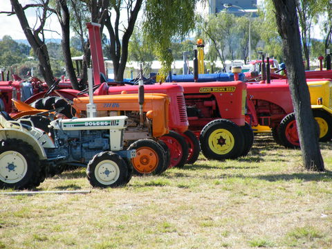 19th Annual Old Wheels In Motion Rally - Tourism Gold Coast 1