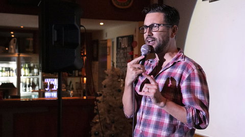 Based Comedy At The Dog And Parrot Tavern - Tourism Gold Coast 0