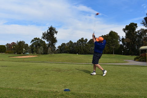Nine And Dine Golf And Buffet Dinner With Seafood - Tourism Gold Coast 2