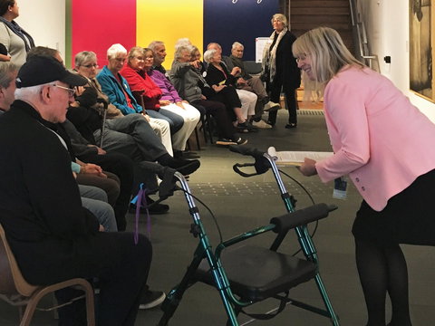 Accessible Art Tours In The Gallery - Gold Coast 0