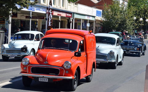 Corowa Rotary Federation Festival Parade - Tourism Gold Coast 2