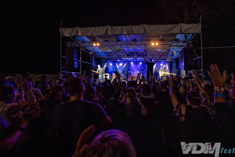 VDM Fest - Rock Edge Country Music Festival - Tourism Gold Coast 1