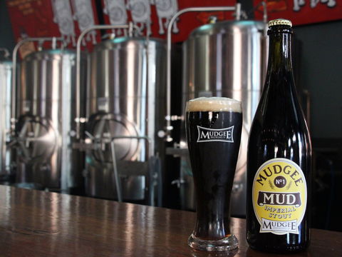 Friday Brews And Tunes At The Brewery - Tourism Gold Coast 0