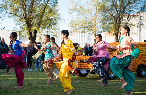 Griffith Spring Fest -  Multicultural Festival - Tourism Gold Coast 0