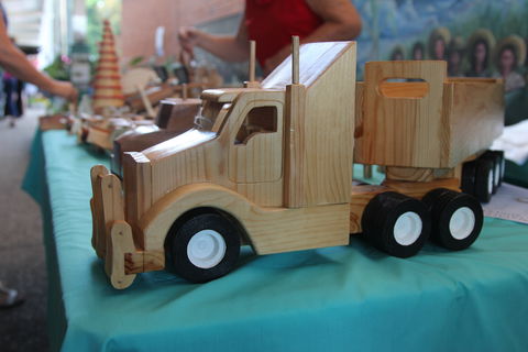 Mercer Lane Markets - Tourism Gold Coast 0