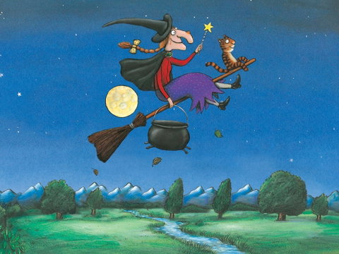 Room On The Broom - Tourism Gold Coast 0