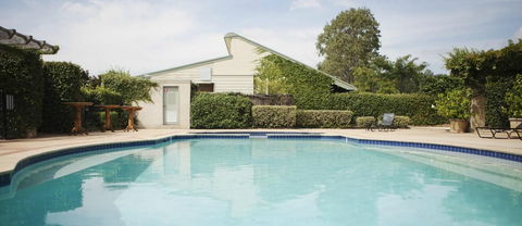 Harrigan's Irish Pub & Accommodation - Tourism Gold Coast 1