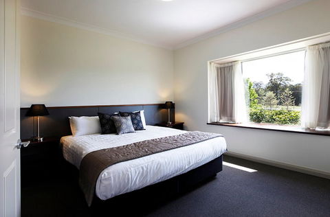 Harrigan's Irish Pub & Accommodation - Tourism Gold Coast 4