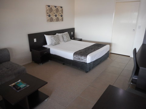 Injune Motor Inn - Tourism Gold Coast 5